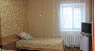 Гостиница Tatiana Сибай Бюджетный двухместный номер с 2 отдельными кроватями-3